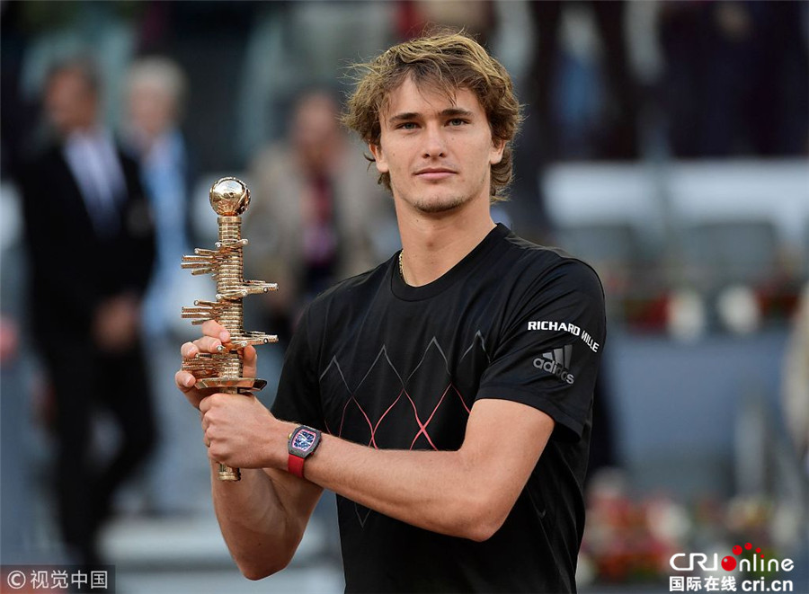 特别是在比 特别是在比