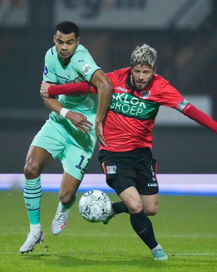 虽然他的得 虽然他的得